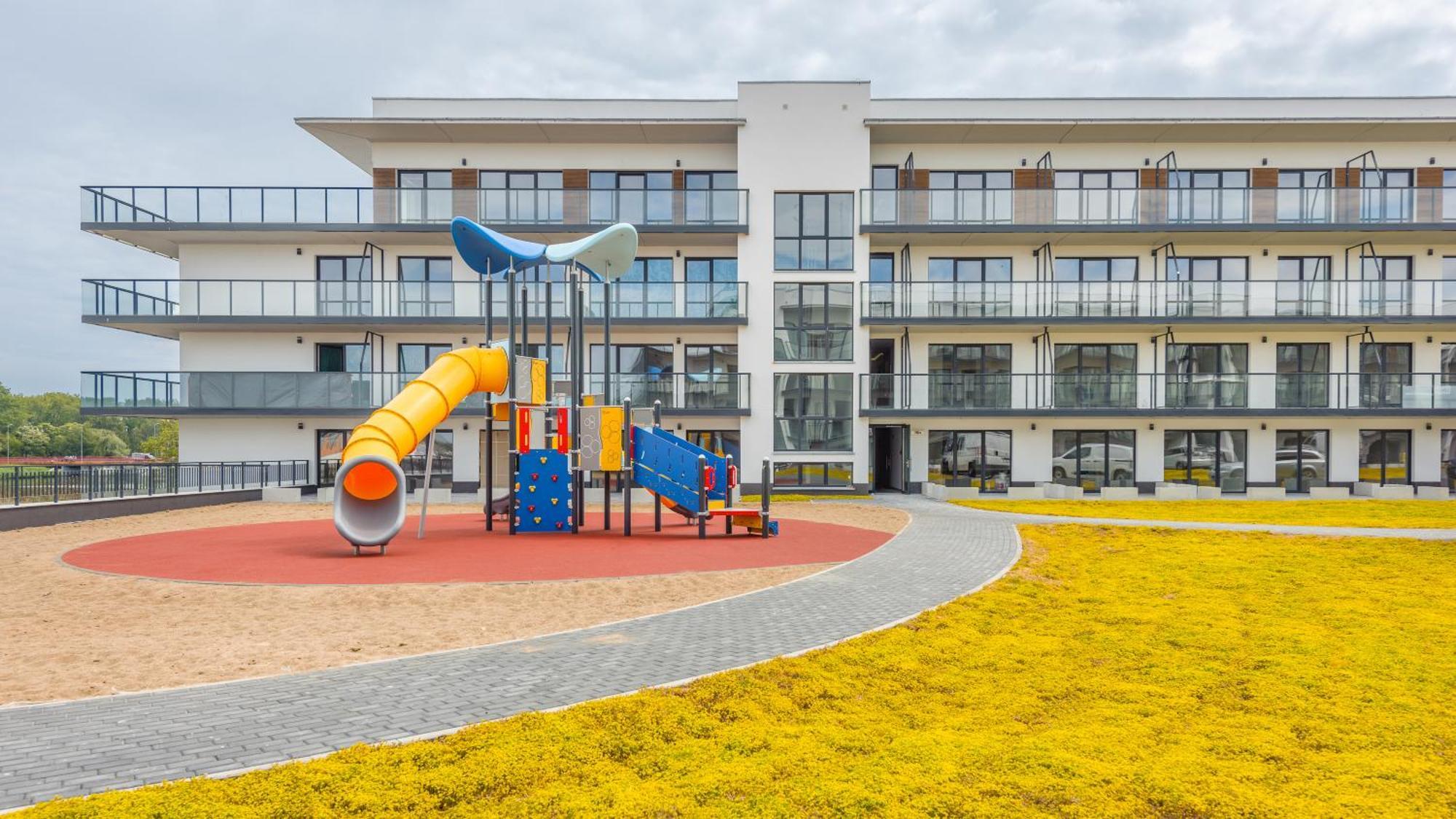 Apartamenty Sun & Snow Sagaris Z Basenem Dziwnów Exterior foto